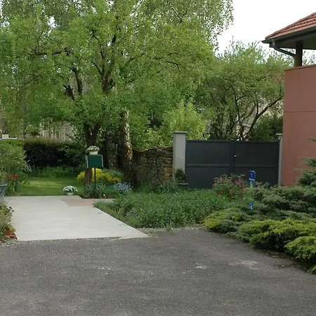 Ecogite Avec Terrasse Et Jardin Privatif Pour Familles - Fr-1-584-187 Bed & Breakfast Havange